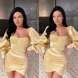 Sexy Light Yellow Cocktail Dress Long Sleeves Sweetheart Short prom dresses Pleats mini party homecoming Special Occasion dress