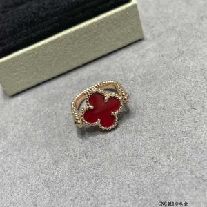 Designer High Version Van Clover Double Sided Flower Red Fritillaria Women's Ring 18K Rose Gold Folded Lucky Jewelry Logo with Velvet Box