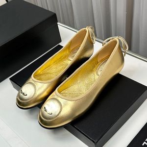 المرأة المصممة الفاخرة ، فستان حذاء مستدير ، مسطح منخفض الكعب ، الباليه ، الباليه ، Lambbskin Bow Mary Jane Shoes Vintage الأنيقة ،