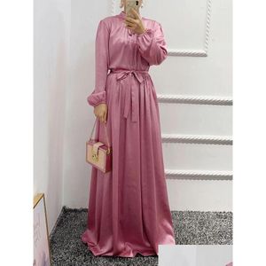 Etniska kläder Dubai Fashion Satin Solid Evening Party Dress with Sashes Caftan Marocain Islamic Outfits Long Sleeve Robe Femme Drop Dhl6u