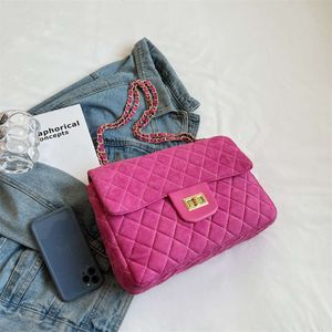 Xiaoxiangfeng Lingge Chain New Diagonal Straddle Bag Single Shoulder 2024 Versatile and Unique Dign Trendy Womens