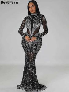 Podstawowe sukienki swobodne Beyprern wspaniały czarny ren Sheer Sher Envening for Women Seck Neck Crystal Maxi Party Night Club Stroje YQ240402