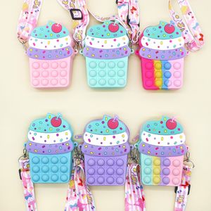 Gelato colorato Rianbow Borsa a tracolla Giocattoli agitati per bambini Regali di Natale Push Bubble Giocattoli sensoriali antistress Portamonete Ragazze 256