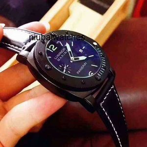 Mens Watch Designer Luxury Watches for Mechanical Wristwatch Fashion Leather Casual Calendar Gentleman 18pj