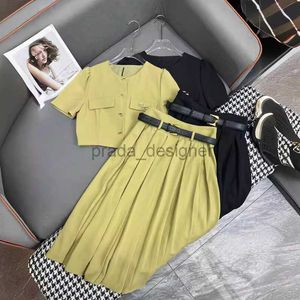 Designer women's Two Piece Dress Spring/Summer New Miui Elegant Style Belt Letter Round Neck Short Sleeves Paired with Folded Skirt Set