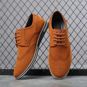 Casual Shoes Yomior Men Big Size Spring Autumn Cow Suede Lace-up andningsbara loafers mjuka läderlägenheter vintage brogue