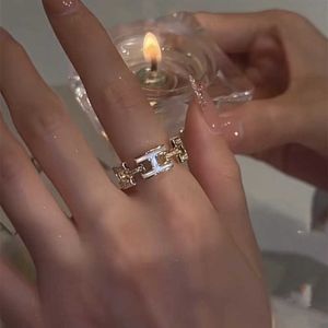 Hochwertiger H-Open-Light-Luxus-Zirkon-Ring aus Edelstahl mit hohem Zirkonium und vielseitigem Zeigefingerring mit Logo
