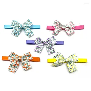 Köpek kıyafetleri 50pcs evcil hayvan tımar aksesuarları kediler için bowknot eğim bağları kravat küçük bowties yaylar malzemeleri