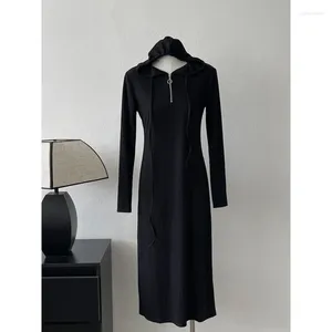 Casual Dresses Women's Chic Hooded Knitting Dress Black Mid-Length Drawstring Simple Half Zipper Slim Sticked For 18-24 år gammal