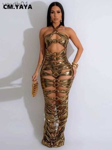 Grundläggande avslappnade klänningar CM.Yaya Kvinnor Gilding Halter Neck Roll Hollow ut ärmlös födelsedag Bodycon Midi Maxi Dress 2024 Sexig Party Vestidos YQ240402