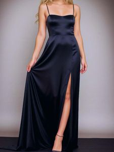 Dunkelblaue Brautjungfernkleider 2024, Spaghetti, seitlicher Schlitz, elastischer Satin, lange Hochzeitsparty-Kleider