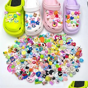 Arts And Crafts Boxes 10Pcs 50Pcs Blind Box Lovely Shoe Accessories Cartoon Jewelry Random Clog Charts Jibz Decorations Diy Detachab Dhvy9