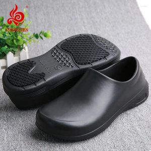 Casual Shoes STRONGSHEN Men Chef Kitchen Working Non-slip Waterproof Oilproof El Restaurant Slippers Unisex Footwear Size 36-45