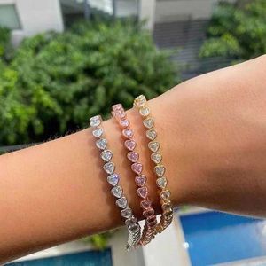 Chain 2024 New Iced Out AAA Cubic Zirconia Heart Tennis Chain Bracelet Silver Color CZ Charm Chain Bracelet Hip Hop Jewelry For Women Q240401