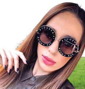 Round Classic Women Brand Solglasögon Retro Fashion Lageluve Rapauomr Luxury Men Designer Sun Glasses5231562