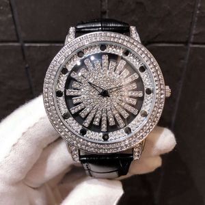 Tiktok Fortune Turns Men and Women All Over the Sky Star Set Diamond Rotary Dial Trend Quartz Watch