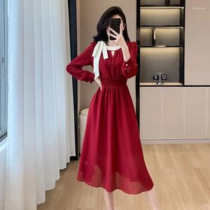 Sukienki swobodne moda wiosna wino czerwony szyfon sukienka midi designerka kobiety koronkowe w górę bow o szyjka długie rękaw elastyczne talii biuro damskie damie