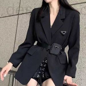 Kvinnors jackor designer 23ss kvinnor jacka casual blazers stil med bälte korsett lady slim mode ficka utkläder varma rockar s-lwindbreaker xhgj