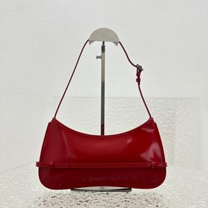 Le Bambino Red Luxury Designer Bag Crossbody Bags Tote Bag Designer Purse ryggsäck axelväskor Designer Kvinnor Väska Designer Väskor Kvinna Handväskor Kvalitet