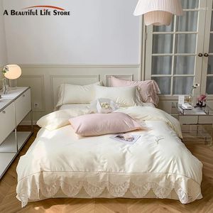 Bedding Sets Autumn Winter 100S Egyptian Cotton Flowers Embroidery Set Elegant Lace Edge Duvet Cover Bed Sheet Pillowcases