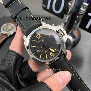 품질 시계 디자이너 High Watch Mens Mechanical Wristwatch 44mm 직경의 정품 가죽 스트랩 완전 자동 탑 시계 D1LE