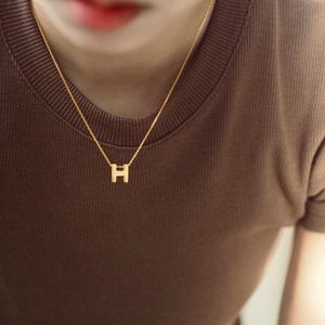 Designer Pendant Women's Jewelry H Letter Necklace Womens Sweater Chain Light Luxury Small and Design High Lock With Logo