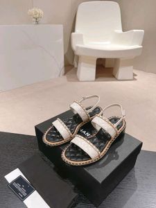 Designer Luxury Original Sandaler Coco Chain Ballet Flats Women Shoe Muls Slippers quiltade Sandal äkta läder Lambskin Casual Shoes Flip Flops Storlek 35-41