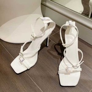 Scarpe eleganti Sandali bianchi argento per le donne Estate 2024 Fashion Square Open Toe Zip Cover Tacco Donna Festa di nozze Scarpe da ballo Stiletto H240401X5R6