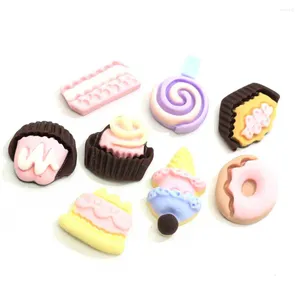 装飾的な花50/100pcs ESTデザインかわいいドーナツキャンディーケーキチョコレート甘い砂漠樹脂ビーズヘアクリップステッカー