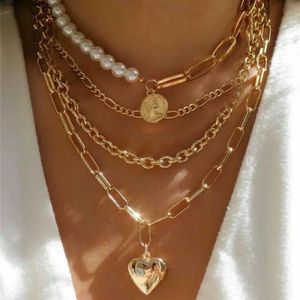 Pendant Necklaces New Punk Gold Plate Thick Geometric Chain Jesus Mary Portrait Coin Pendant Necklace Retro Fashion Multi layered JewelryL2404