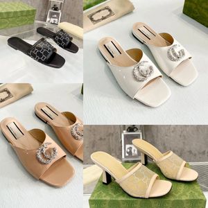 Designer kvinnor ny stil tofflor svart fast färgtryck ventilera sandal botten hus toffel bär strand sommar platt svalhet tofflare