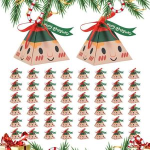 Geschenkpapier-Weihnachtssüßigkeits-Kegel-Beutel 50pcs tragbare Papier-Süßigkeit-Leckerli-Beutel-Dreieck-Baum-Kästen für Kinder-Partei-Versorgungsmaterialien