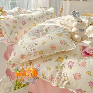 Cartoon Foral Print Polyester Bedding Set Full Size Soft Thicken Duvet Cover with Flat Sheet Quilt and Pillowcase 240329