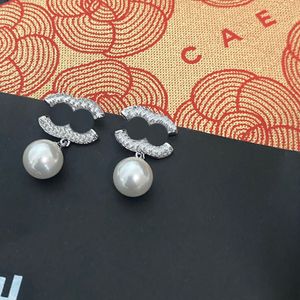 Örhängen boutique silver pläterade örhängen märke designer hänge stil design charmig tjej örhängen högkvalitativ smycken butik presentförpackning födelsedagsfest