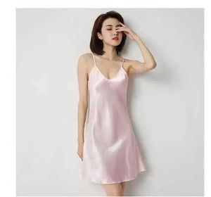 Xx77 sexy Pyjamas Champagner Braut Brautjungfer Hochzeit Robe Spitze Nachtwäsche Home Tragen sexy Satin Bademantel Kleid Female Nacht