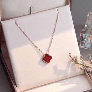 Fashion High version Van Clover Necklace womens double-sided natural red agate pendant collarbone chain With logo