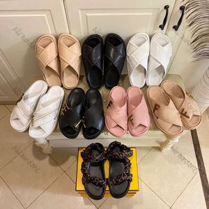 Designer tofflor öppen tå sandaler f tofflor med tjocka sulor kvinnor mode lyxskor komfort tofflor läder scuffs flip flops platt skor casual skor storlek 35-45