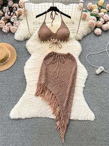 Arbetsklänningar Singreiny Ins Vacation Sexig kostymer Axelbandslös halter Backless Bikini Drawstring Tassel kjol Kvinnor strand stickad två stycken