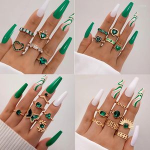 Cluster Rings HuaTang Bohemian Love Flower Butterfly Joint Combination Ring Set For Women's Geometric Alloy Green Oil Drop Gift 23656