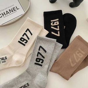 Socks Hosiery Sock Childrens Autumn and Winter Leisure Versatile Womens Mid length Socks Instagram Fashion Academy Minimalist Style Cotton Socks