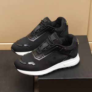 Popularne buty na swobodne stylowe buty ponownie Nylon szczotkowane skórzane mężczyzn dzianin tkanina biegacza Trenarzy Man Sports Sports Walking EU38-46 3.20 25 25