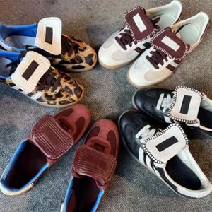 Platte Schuhe Retro Leopard Reine Original Neue Pferd Haar Hundert 2024 De Ausbildung Joint Name Gump Schuhe Casual Athletische Turnschuhe