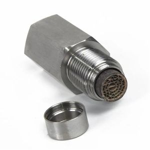 Fordon Tillbehör Rak Mini Catalytic O2 Sensor Spacer Lambda Converter Oxygen Extension STängningen av motorn Ljus eliminator P04 Otoum