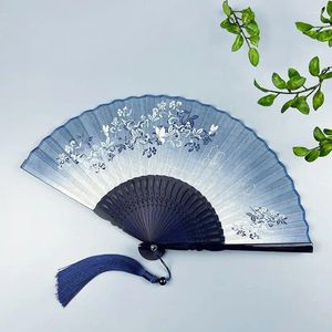 Dekorativa figurer Kinesiska klassiska vikningsfläktar Antikvitet Cheongsam Hanfu Portable Abanico Handgjorda bomull och linne Ventilador -kultur