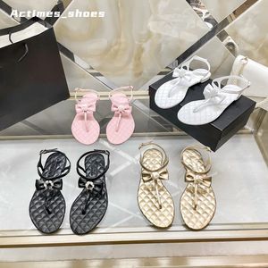 Kvinnor skor designer tofflor sandaler glider sandal strand klassiska lägenheter sandal lyx sandaler skor sommar läder flip flops strandskor loafers skjutreglage EU 35-44