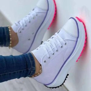 Casual skor kvinnor sneakers kvinnlig duk tennis damer chunky plattform snörning sko för kvinna plus storlek zapatillas de mujer