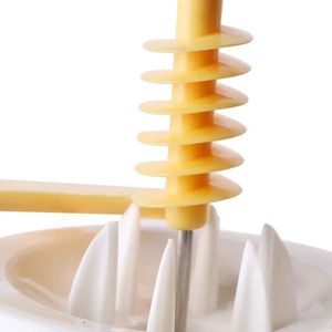 2024 Ruotare la pasta in acciaio inossidabile in acciaio inossidabile in plastica Twisted Patato Cutter Spirale cucina creativa Gadget Strumento vegetale per patate