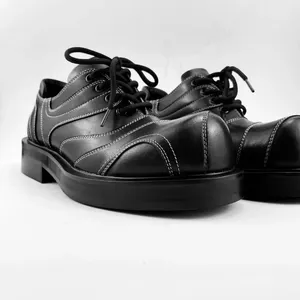 Sıradan ayakkabılar erkekler deri tıknaz platform retro çalışma siyah dantel up moda derbi alçak üst düz flats ayakkabı