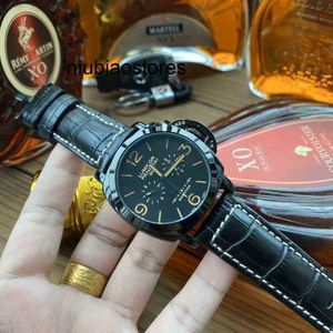 Titta på Herrkvalitet Mens Designer Titta på Full Function Luxury Fashion Business Leather Classic Wristwatch Watch J103
