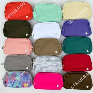 Midjesäckar lyx överallt LULULEMENS Beltpåse midjeväskor Fanny Pack Designer Bumbag Womens Nylon Mens Bum Chest Sports Clutch Yoga Bag